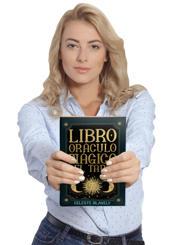 libro_oraculo_magico_muestra mujer mostrando el libro oráculo mágico del tarot